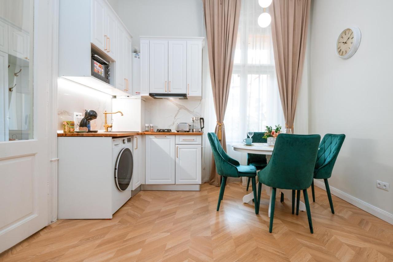 Apartament De Lux Central, P-Ta Matei Corvin Cluj-Napoca Exterior foto
